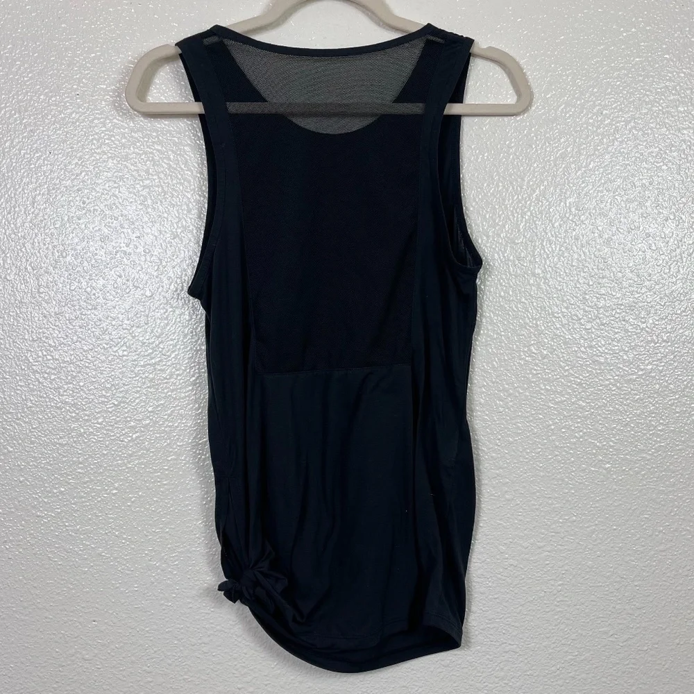 Nike women’s black